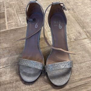 Mix No. 6 silver glitter ankle-strap sandals size 8
